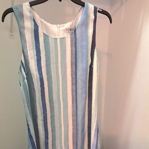 Neesha sleeveless dress size L